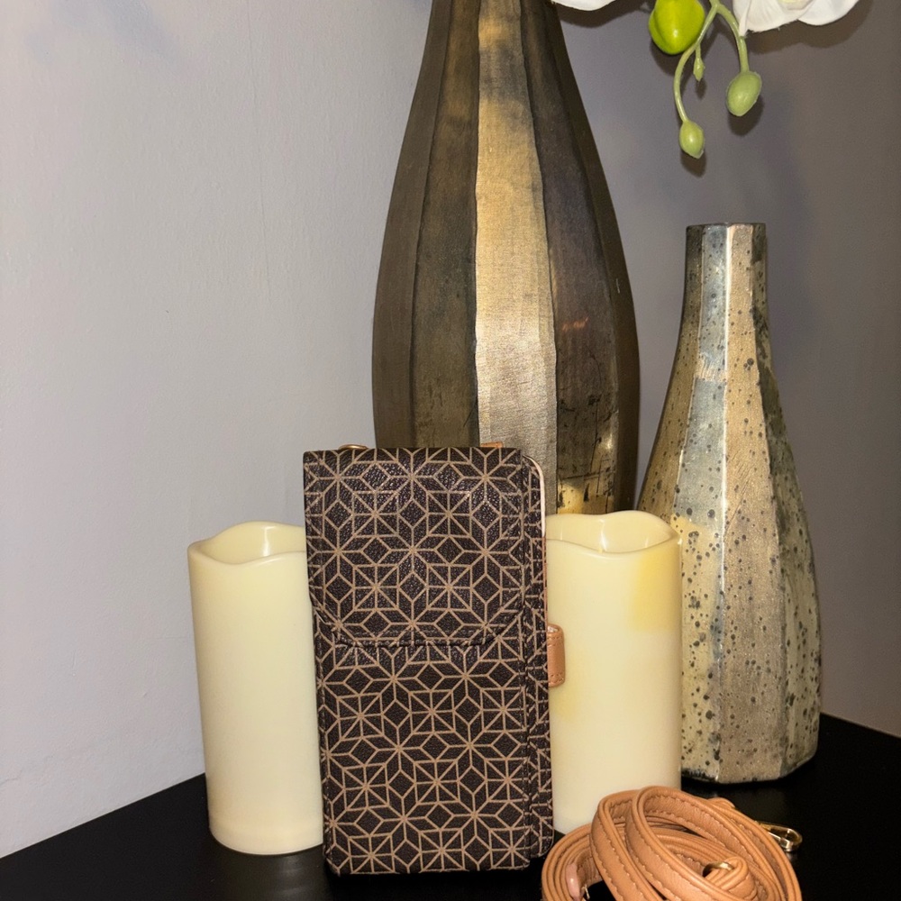 Geometric Brown Wallet